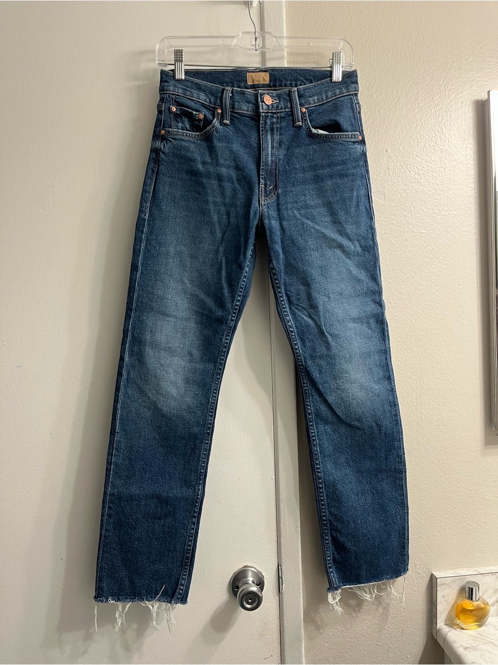 MOTHER mid rise  Jeans in Dark Blue Wash